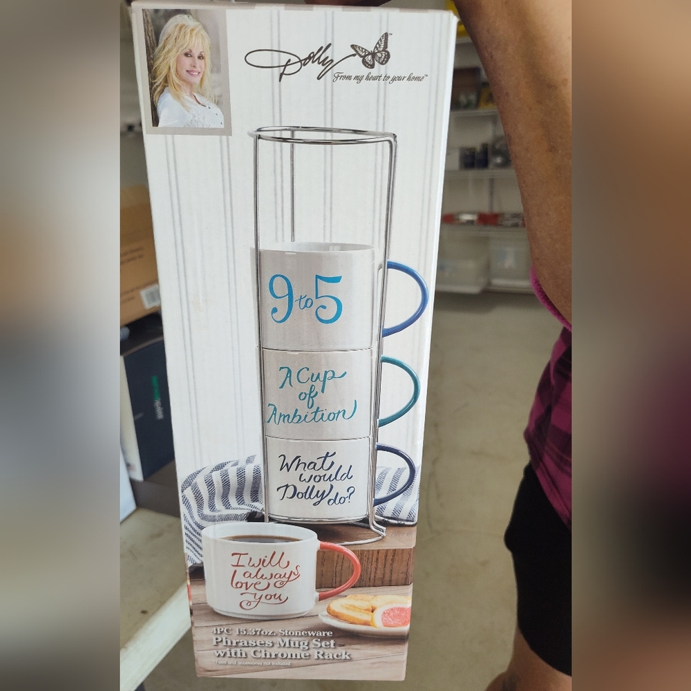 Dolly Parton 4-Piece Mug Set with Chrome Rack